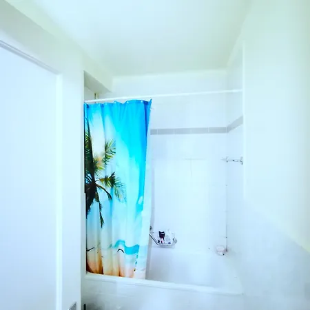 Cozy Private Apartment-chuv, Metro, Center. Apartman